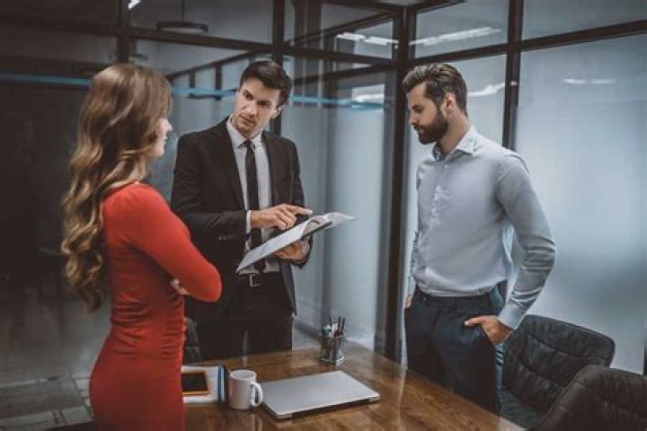 Can a lawyer represent two opposing clients?