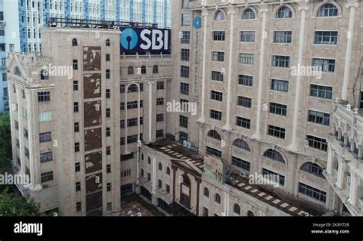 Can I deposit SBI cheque in any SBI branch?