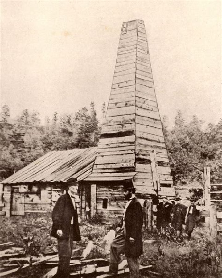 Did Edwin Drake drilled the first successful oil well in America in Pennsylvania?