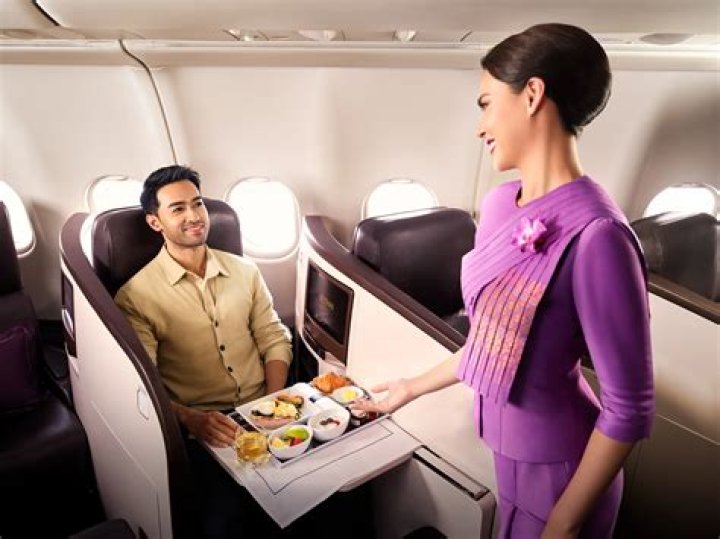 Does Thai Airways have first class?