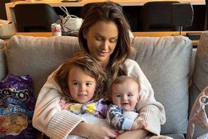 How are Lala and Vanessa friends?