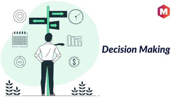 How does marginal analysis help in decision-making?