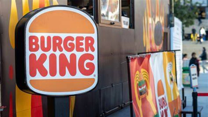 How much does 1 Burger King make a year?