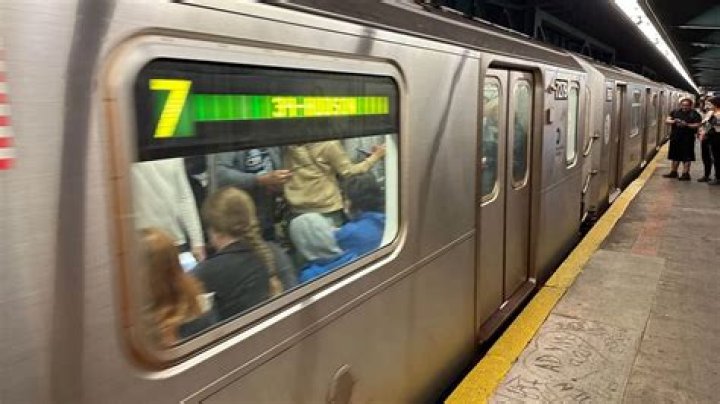 How much does it cost to ride the subway in Washington DC?