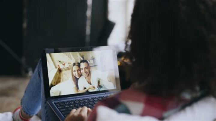How technology has affected family communication?