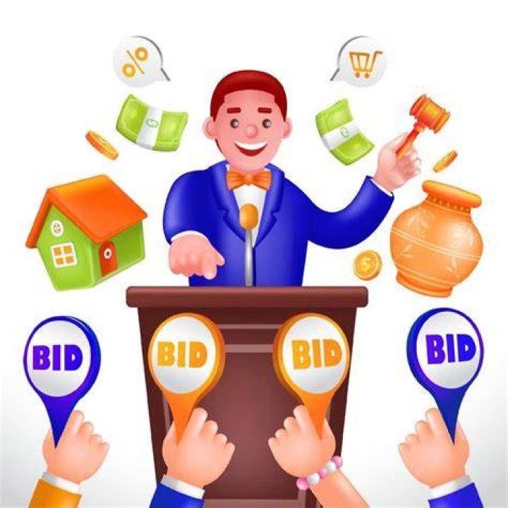 Is an auctioneer an estate agent?