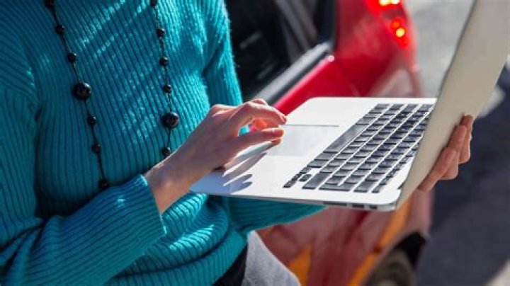 Is it better to get 0 financing or rebate?