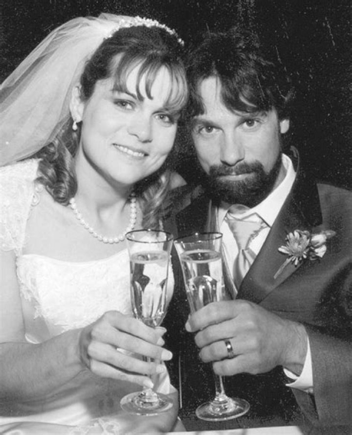 Is Jim Cramer still married?