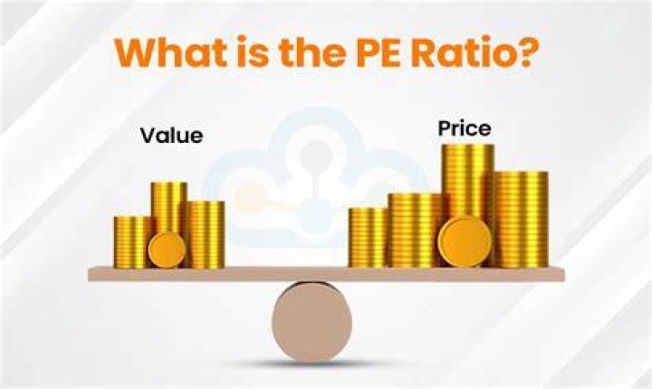 What is a good PE ratio for retail?
