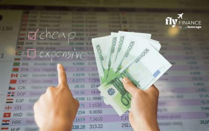 What is the cheapest currency exchange?