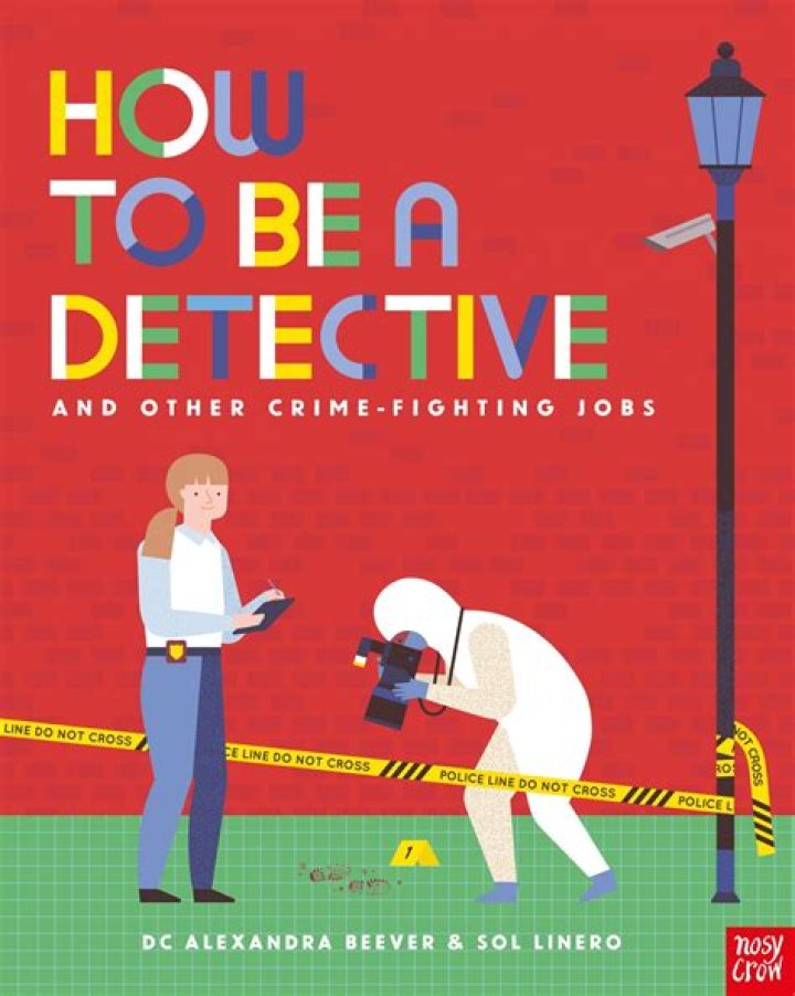 What should I study in college to be a detective?