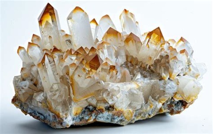 Where can quartz be found in Illinois?