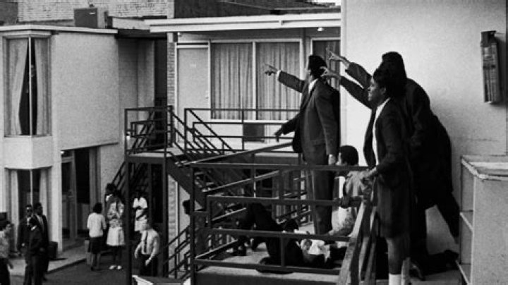 Where was MLK Jr shot?