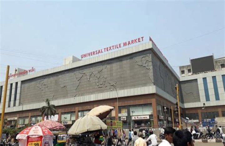 Which is the biggest textile market in Surat?