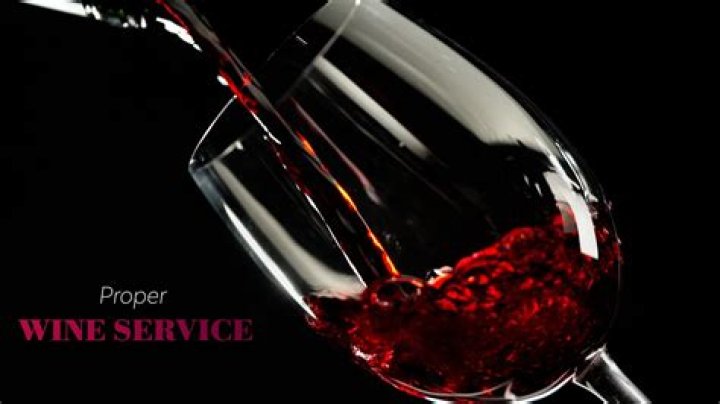 Which is the correct order to serve the wine?