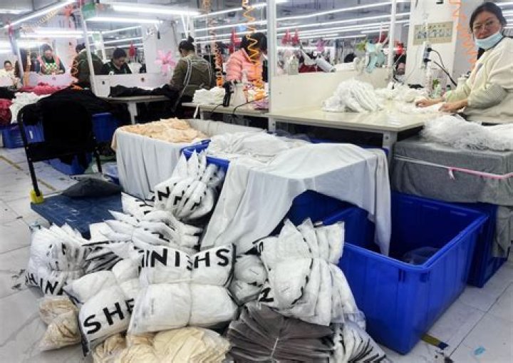 Which retailers use sweatshops?