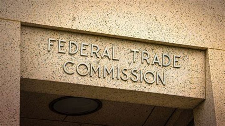 Who does the Federal Trade Commission answer to?