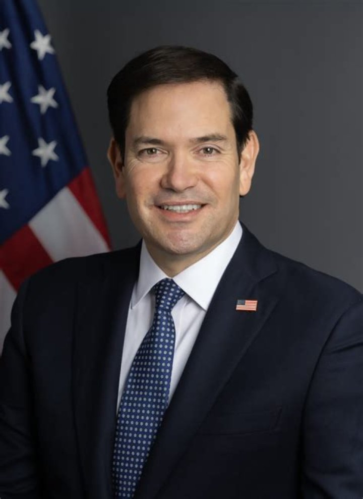 Who elects the secretary of state?
