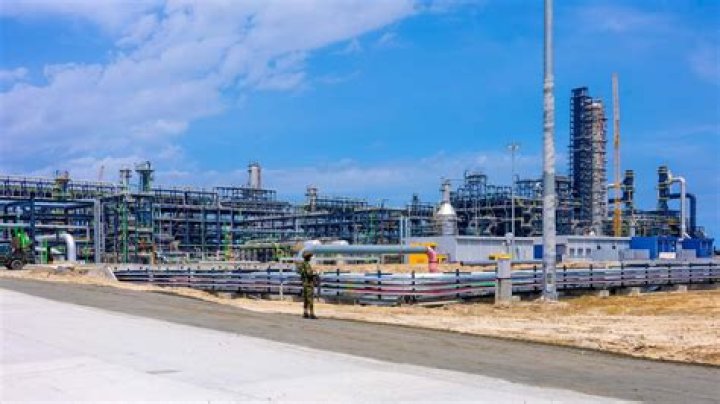 Who owns the largest refinery in Africa?